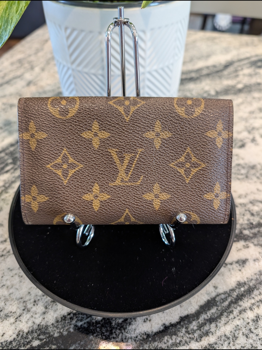 Louis Vuitton Brown Classic Monogram Wallet - COA - EUC - Picture 4 of 13